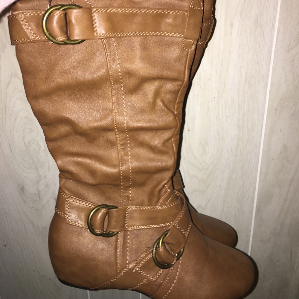 Boots!